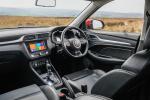MG ZS 2017 года (UK)